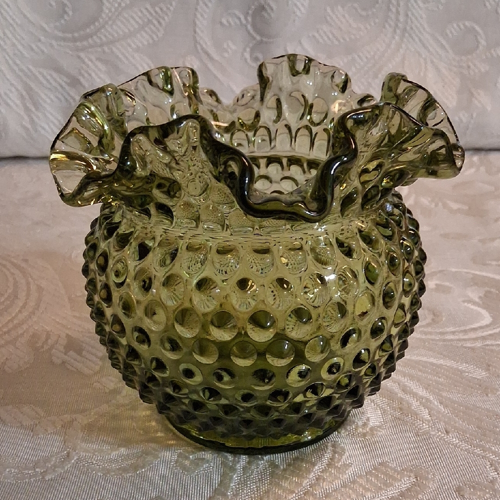 Vtg Fenton Hobnail Colonial Green Glass Rose Bowl Or Vase With Ruffled Rim
